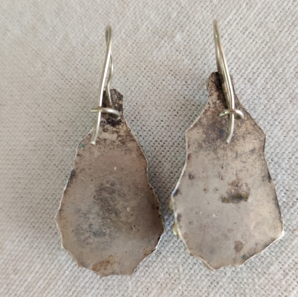 Ancient Tibetan sterling artisan stone earring - Picture 5 of 6